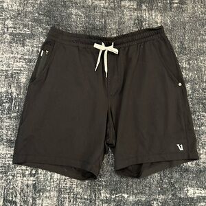 Vuori Ponto Short in Black Size Large